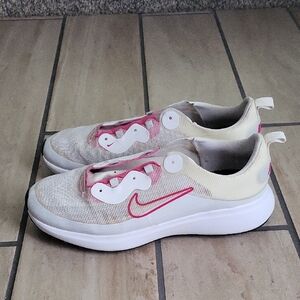 Nike White and Pink Golf Sneakers